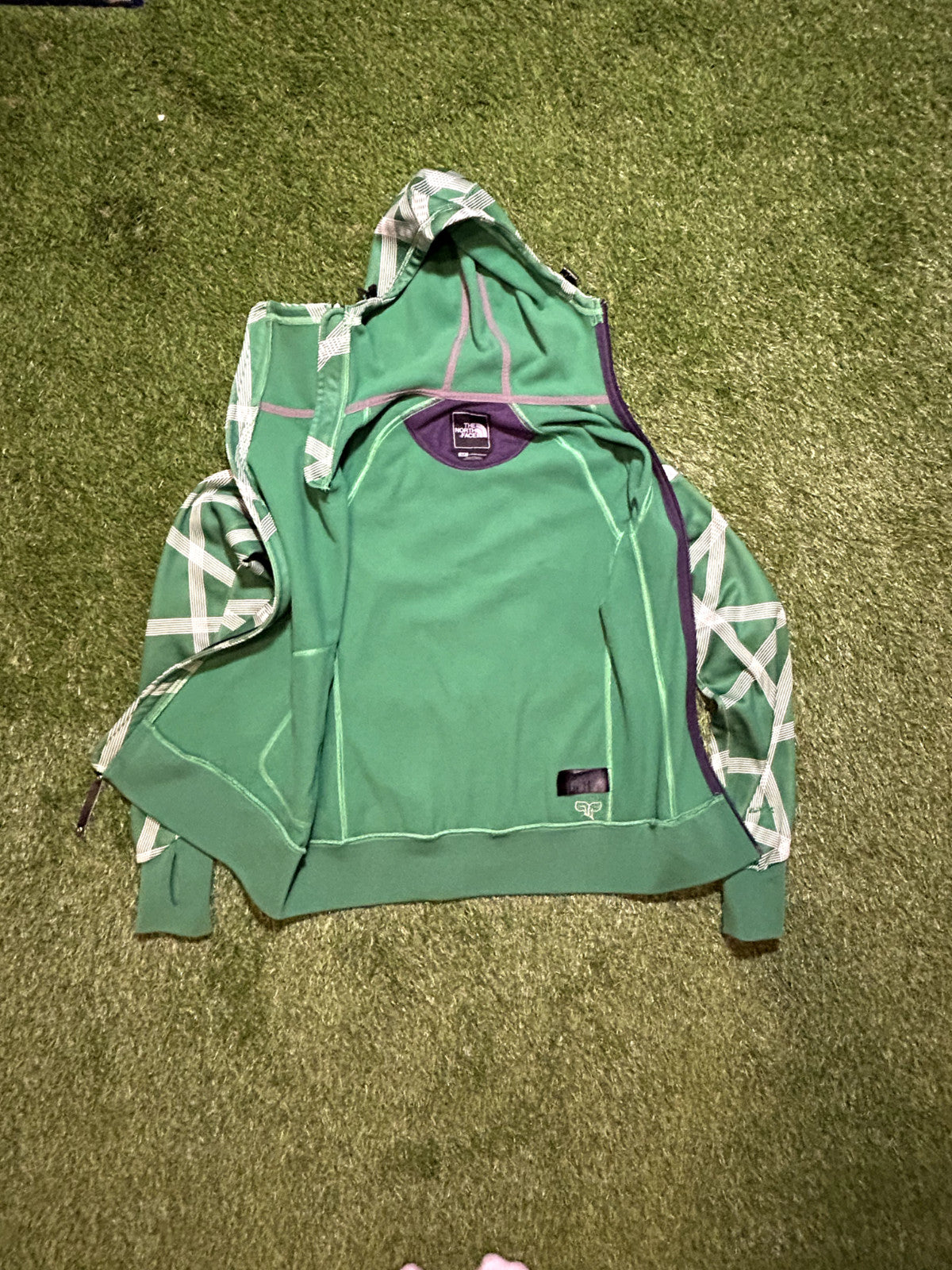 The North Face Hoodie Women’s Size S - Bargain Haven