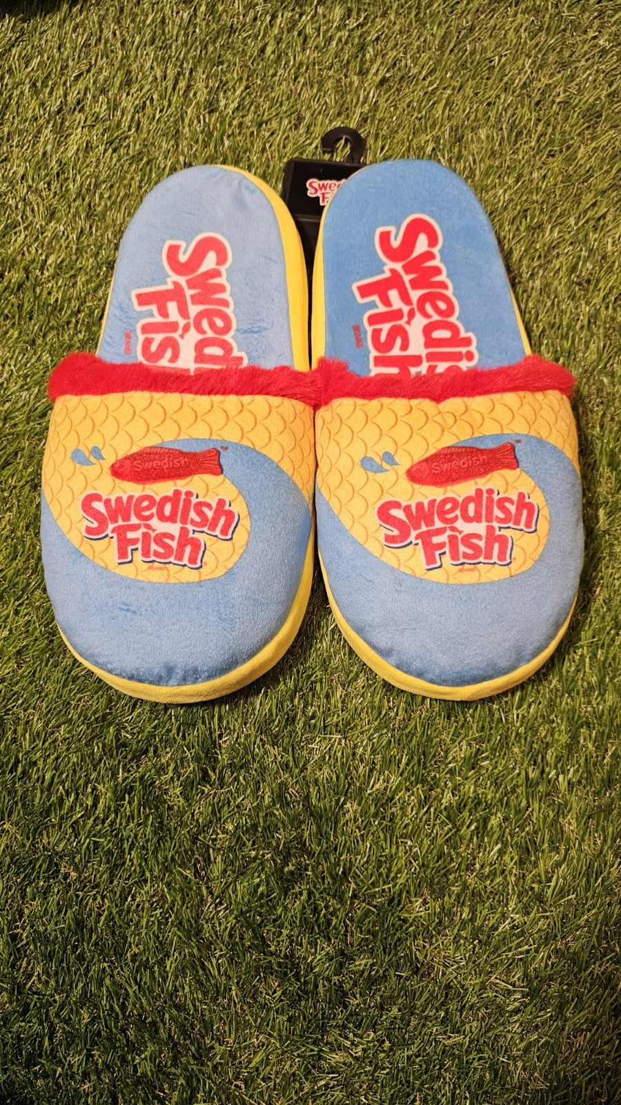 Swedish Fish Slippers - Odd Sox (Size L) - Friperie Urbaine