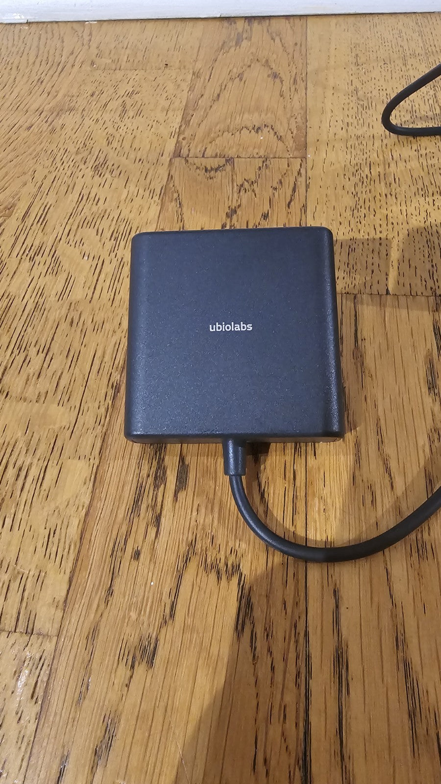 Ubiolabs AWC1102 Wireless Charger - Fast Charging Stand with Additional USB Port - Friperie Urbaine