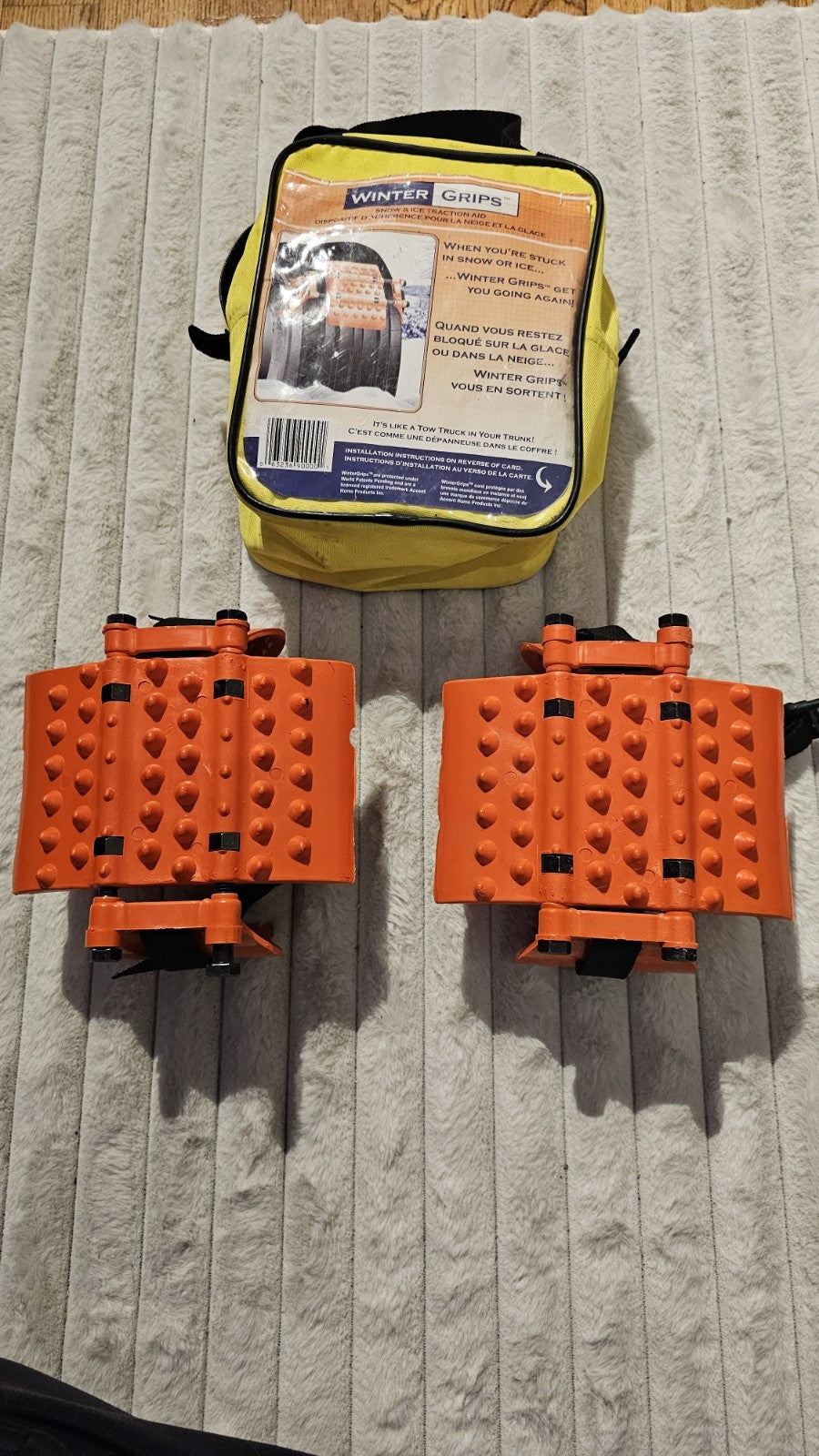 Emergency Tire Traction Device - For Snow and Ice - Friperie Urbaine