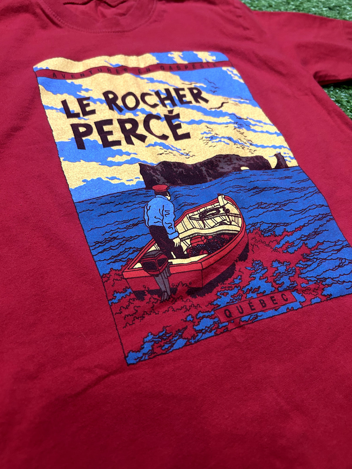 Le Rocher Percé Red Kid T-Shirt Size S - Vintage Souvenir - Bargain Haven