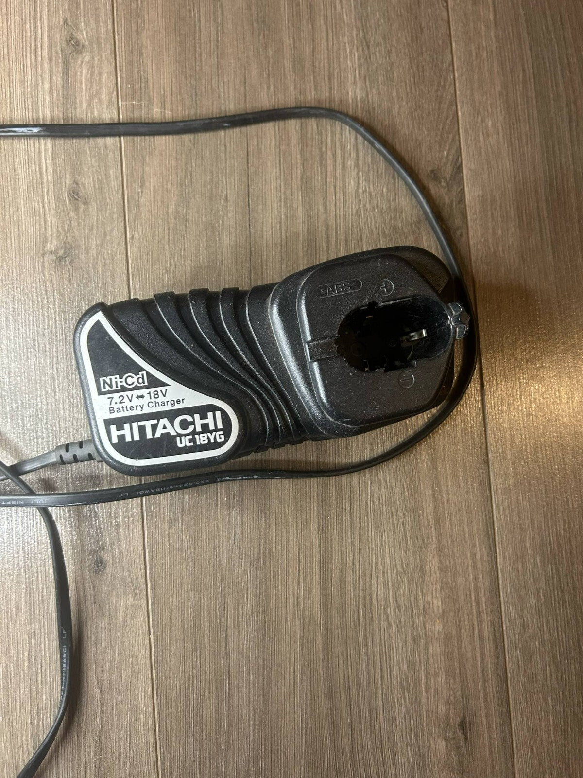 Hitachi UC 18YG Battery Charger + EB1414S 14.4V NiCd Battery - Bargain Haven