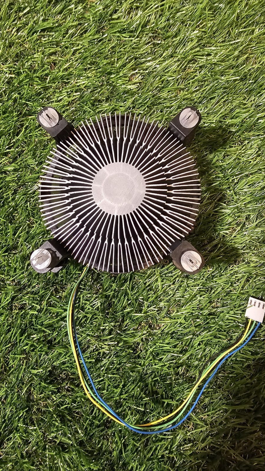 Intel CPU Fan & Heatsink - Model E97379-003 - Compatible with Socket LGA115x - Friperie Urbaine