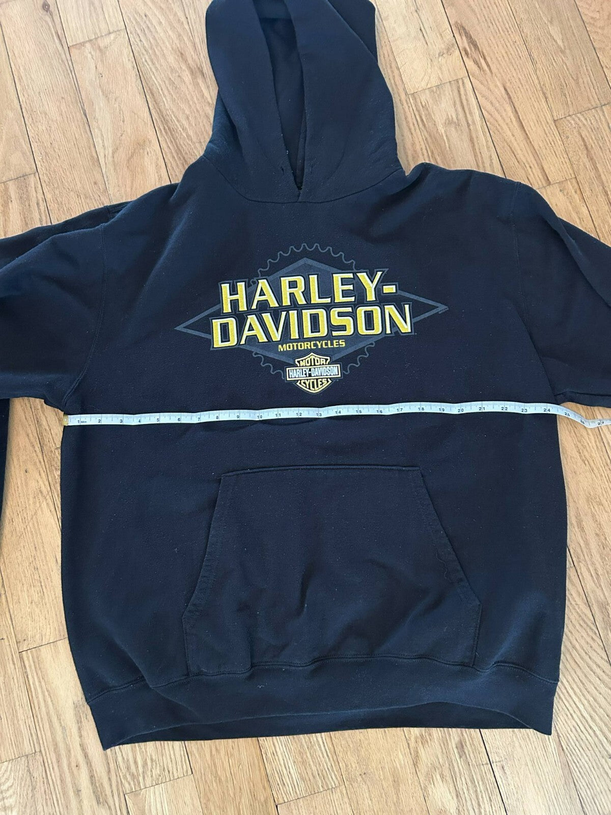 Harley-Davidson Hoodie XL White Mountain New Hampshire Skull Logo Black Yellow - Bargain Haven