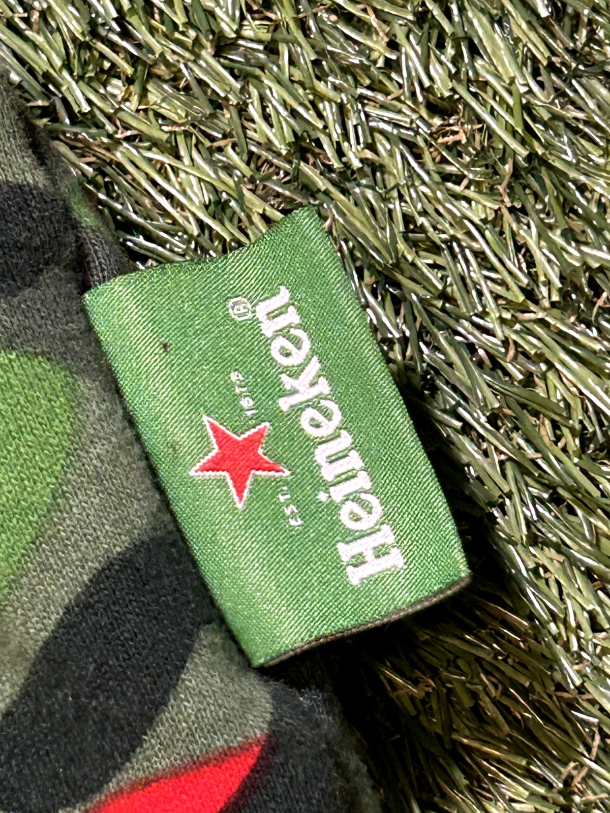 Heineken Mens Long Sleeve Sweater Size L Excellent Condition - Bargain Haven
