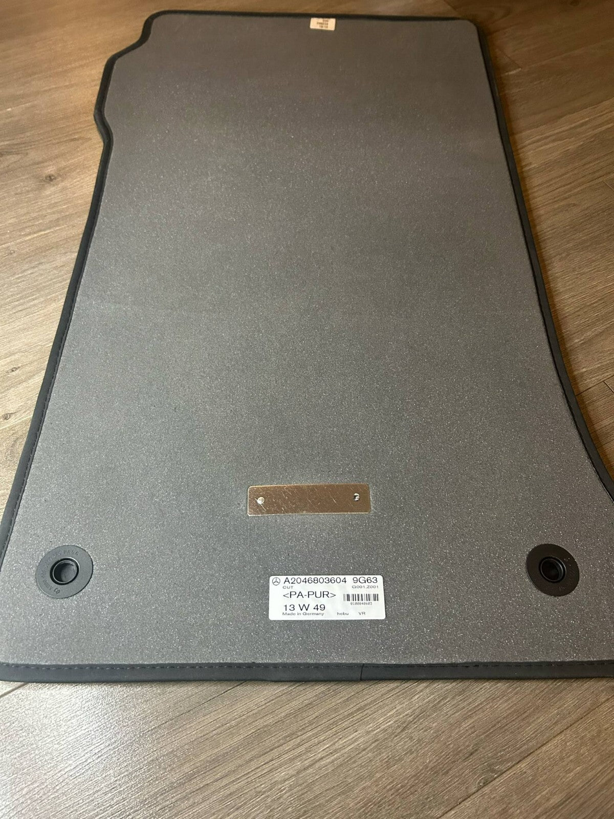 Mercedes-Benz C-Class W204 Floor Mat – Passenger Side – Very Good Condition - Bargain Haven