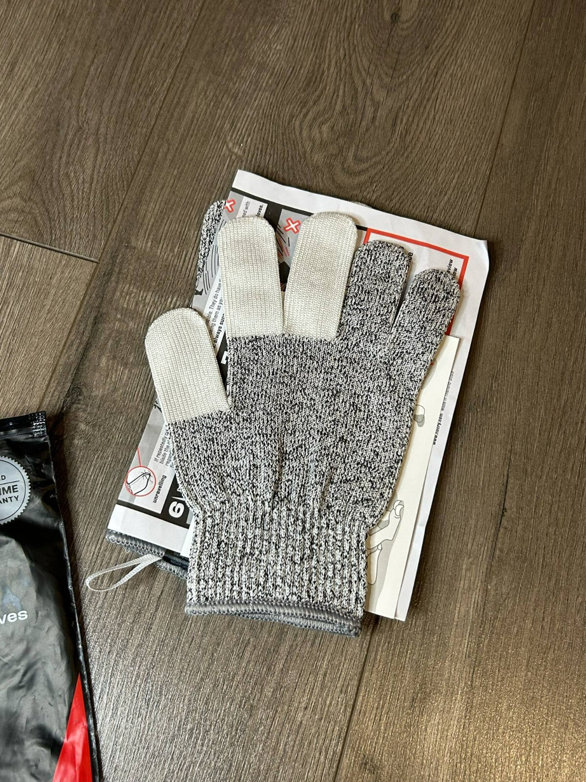 New NoCry CutGuard Cut Resistant Gloves Level 5 – Reinforced Fingers – Size M - Bargain Haven