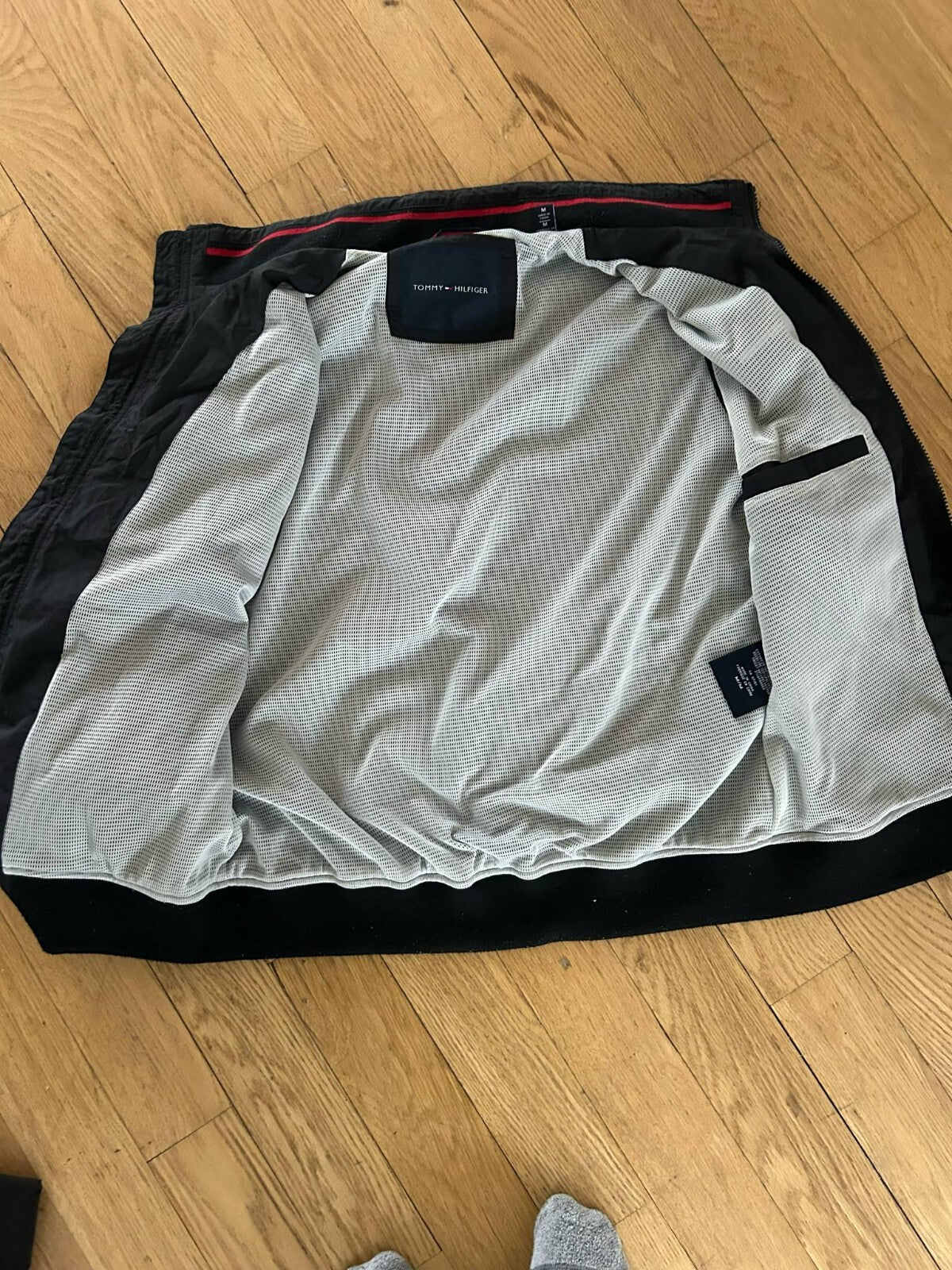 Tommy Hilfiger Windbreaker Jacket Men’s Medium Black Mesh Lined Nylon Zip-Up - Bargain Haven