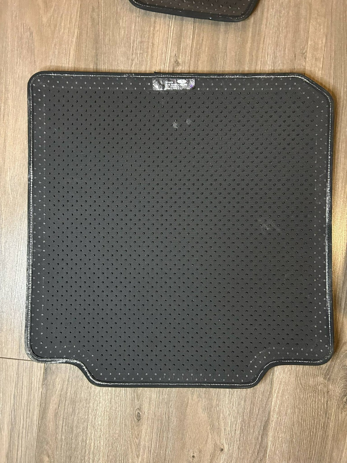 Ford Expedition Platinum Carpet Floor Mats (2022+) – Full OEM Set - Bargain Haven