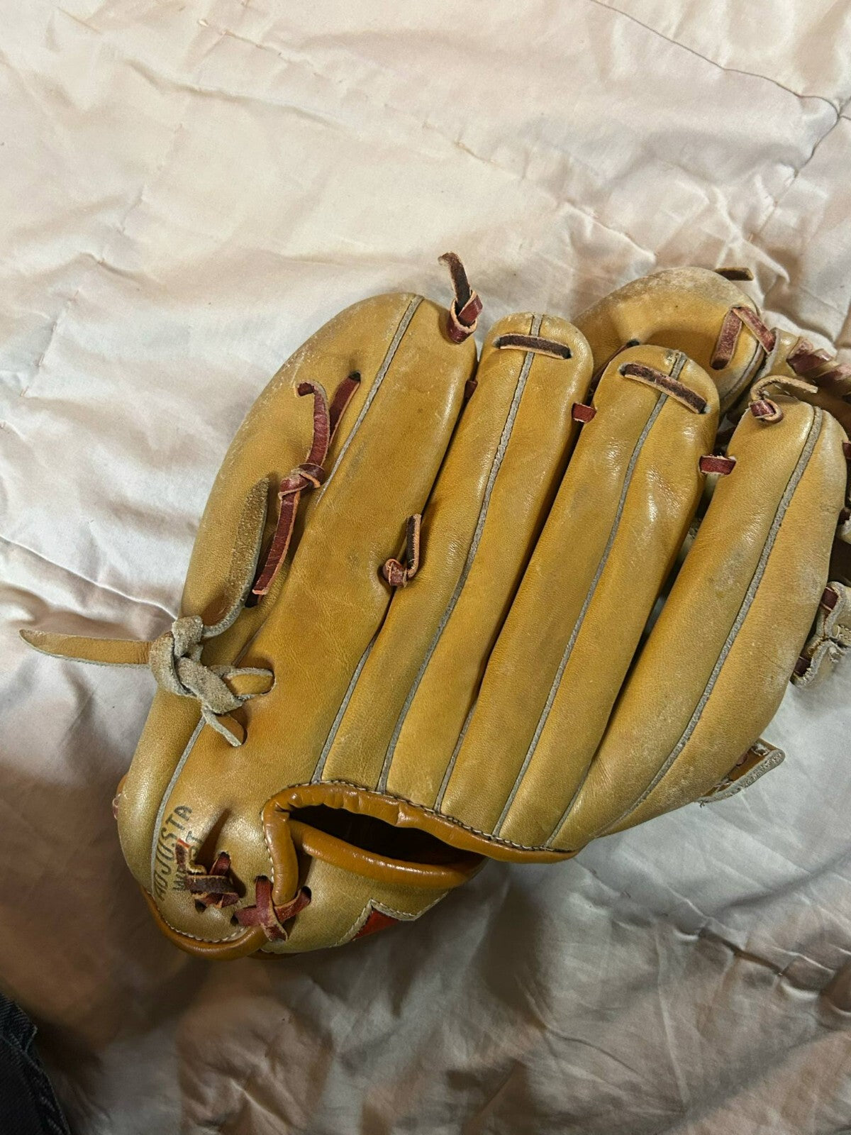 Vintage MacGregor G15T Rod Carew Autograph Baseball Glove – Flex Pad - Bargain Haven