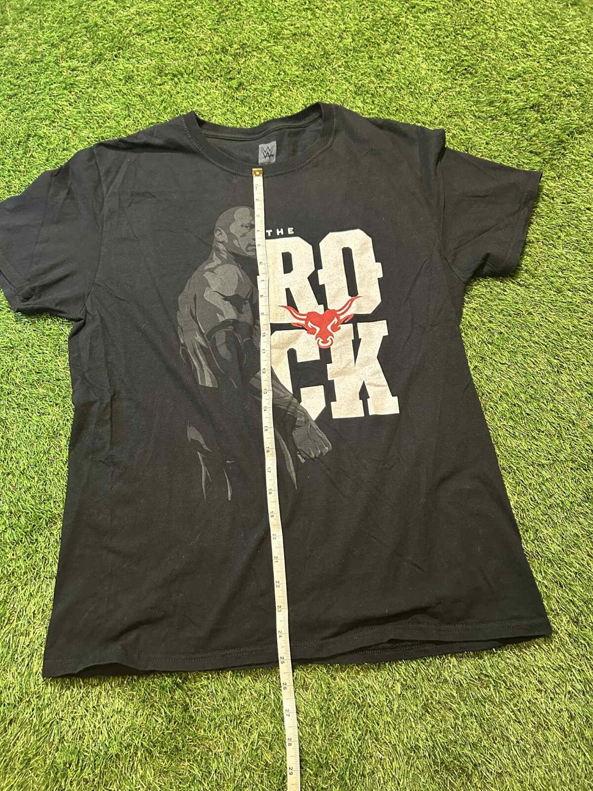 WWE The Rock Bull Logo Black Graphic T-Shirt Men’s Large - Friperie Urbaine