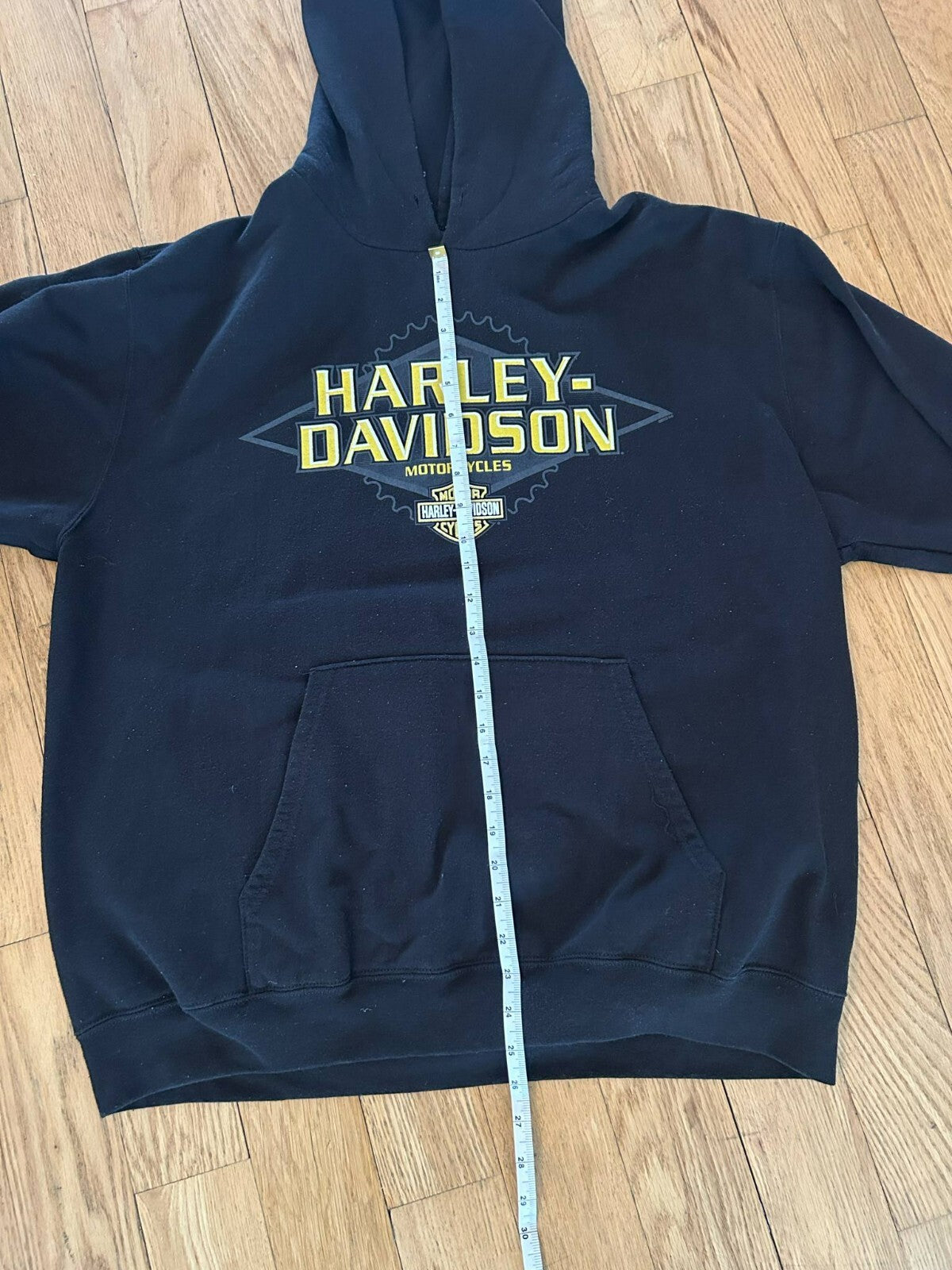 Harley-Davidson Hoodie XL White Mountain New Hampshire Skull Logo Black Yellow - Bargain Haven