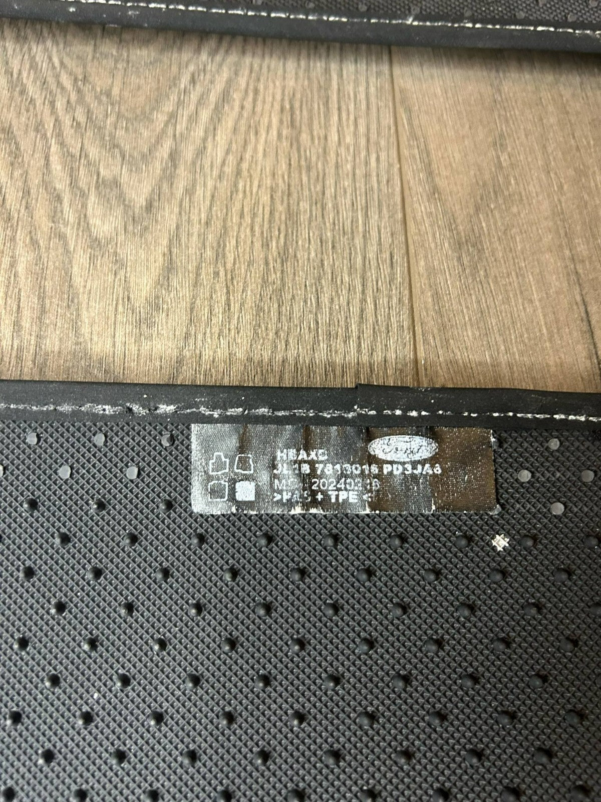 Ford Expedition Platinum Carpet Floor Mats (2022+) – Full OEM Set - Bargain Haven